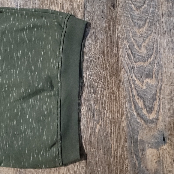 NWOT zip up sweater green with white accents by Castro size 8 to 10 front pocket - Picture 12 of 16